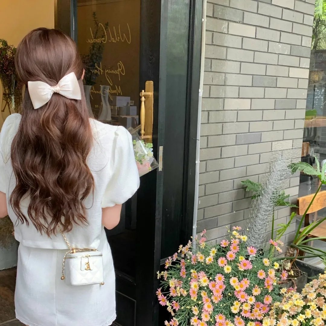 失踪的女人 封面